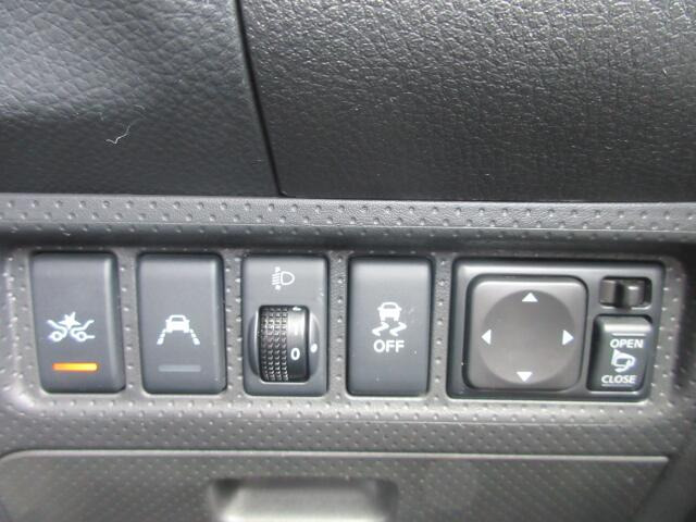 �e��X�C�b�`�t���ł��B�b��̃C���e���W�F���g�G�}�[�W�F���V�[�u���[�L���ځB���S�^�]�̋��������ł���