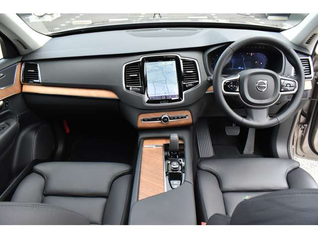 XC90プラス B5 AWD 4WD