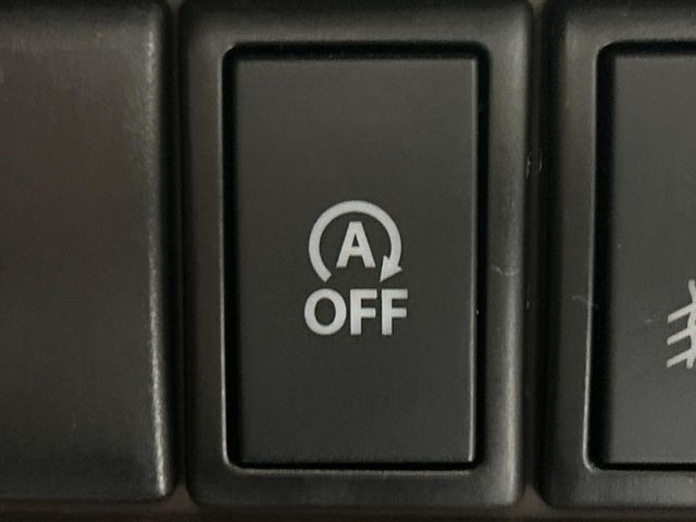 �y�A�C�h�����O�X�g�b�v�z�ԐM����a�؂Œ�Ԃ����ۂɃG���W�����~���A���ʂȔR���̏����}���܂��B�R��������ی�ɂȂ���@�\��G���W���̓u���[�L�𗣂��΍Ďn�����܂��B