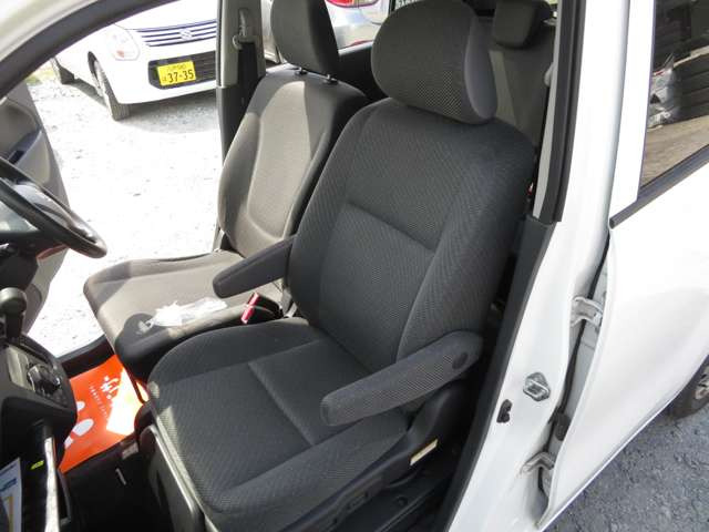 ワゴンRウィズ 昇降シート車 4WD