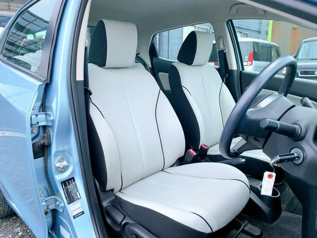 ���X�ł͌y�����Ԃ��畁�ʎԂ܂ŕ��L���I�[�����[�J�[�̎Ԏ�E�F�E�O���[�h��L�x�ɑ����Ă���܂��B