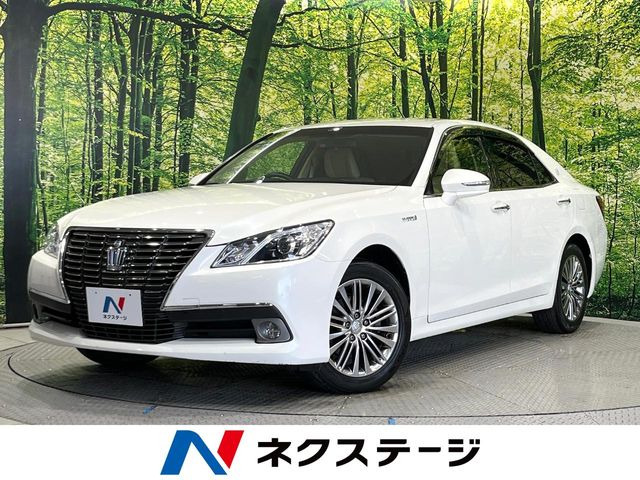 クラウン(トヨタ) ロイヤルサルーン Four 中古車画像