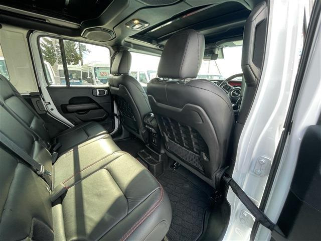 ���Ԃɂ��Ă̕s���ȓ_���́A�X�܂̍��Ǝ��i�����m�ɂ������A�A�h�o�C�X���v���܂���