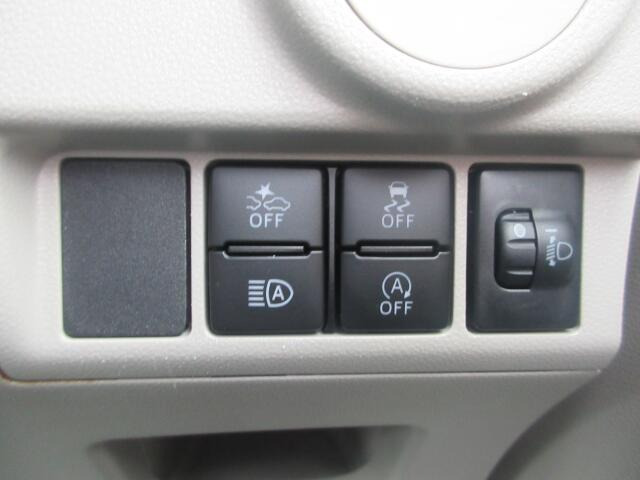 �e��X�C�b�`�t���ł��B�b��̃X�}�[�g�A�V�X�g���ځB���S�^�]�̋��������ł���(�_�C�n�c)