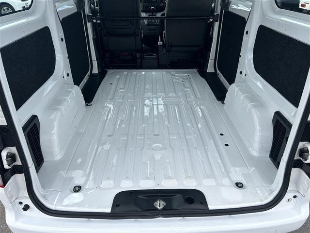 ���C�ɓ���̐������i���o�[�v���[�g��!�������܂��܂��N���܂���!����]�i���o�[�ɂ͒��I�ԍ����������܂��B(333�A555�A777�Ȃ�)���I�̏ꍇ�A����]�ɓY���Ȃ��ꍇ���������܂��B