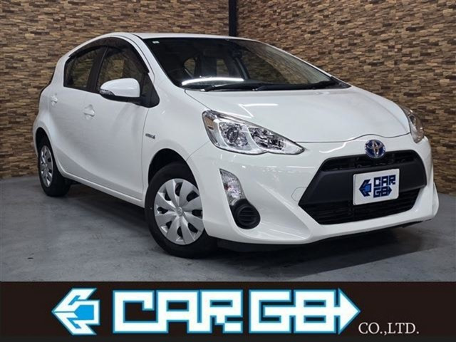 アクア(トヨタ) 1.5 L 中古車画像