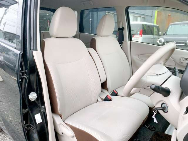 当店では軽自動車から普通車まで幅広くオールメーカーの車種・色・グレードを豊富に揃えております。