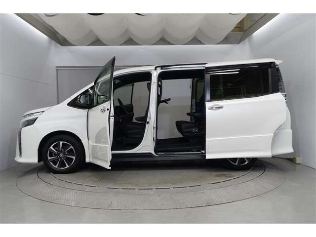 ヴォクシー2.0 ZS 煌III