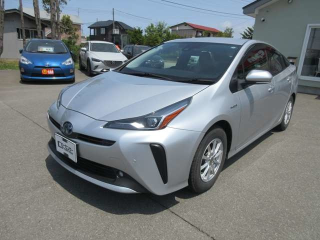 プリウス1.8 S E-Four 4WD