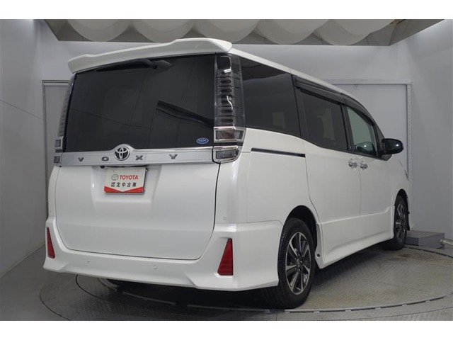 ヴォクシー2.0 ZS 煌III