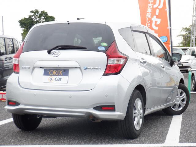 ���Ԃ̕��́A��֓� �u���C���^�[IC�v�~��Ă���