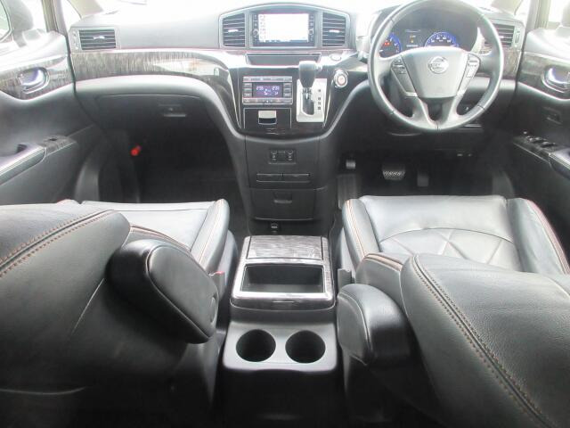 ���O���̐��|�E�{�f�B�R�[�e�B���O��CAR�N���[�j���O���Ǝ҂��{�H�������܂��̂ő�ϐ����B�I���b�N�X�����Ԃł݂͂Ȃ��܂ɉ��K�ȃh���C�u�����񑩁B