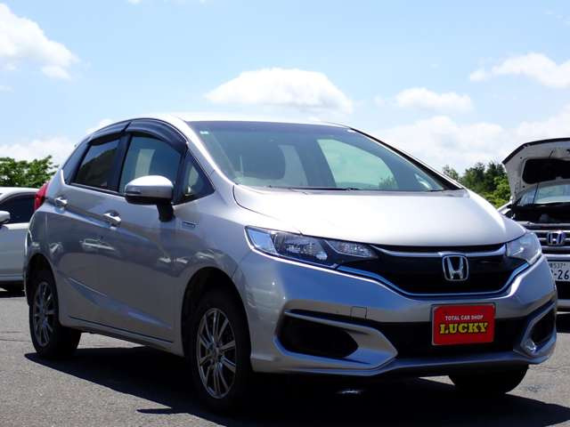 フィット1.5 ハイブリッド F 4WD