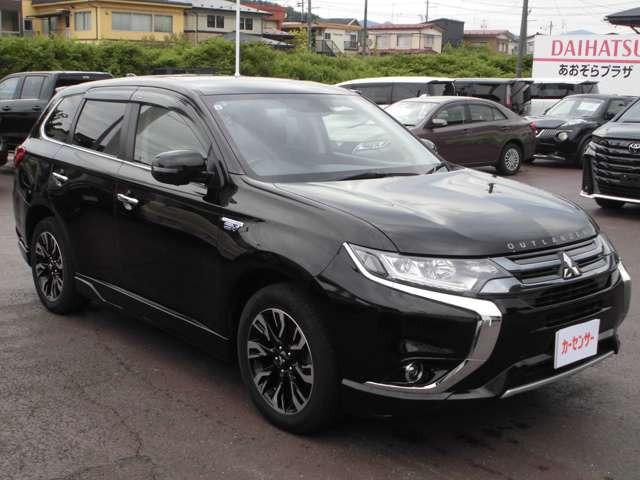 アウトランダーPHEV2.0 G ナビパッケージ 4WD