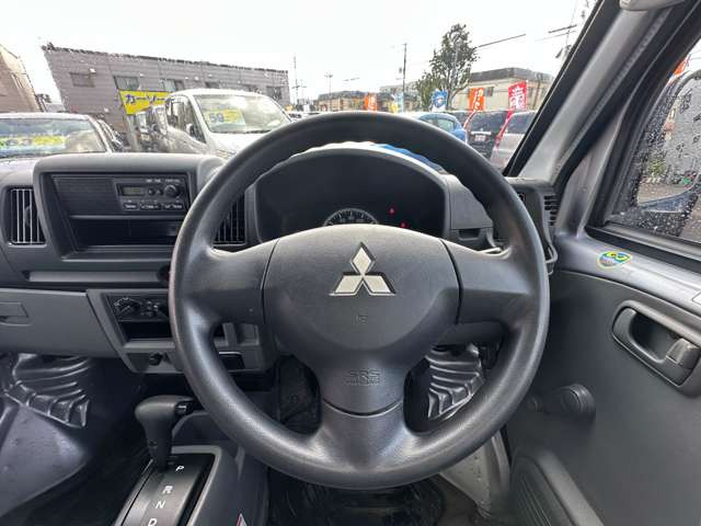 �ׂ��������̎ʐ^�Ȃǂ𑗕t���鎖���\�ł��̂ł��₢���킹������!