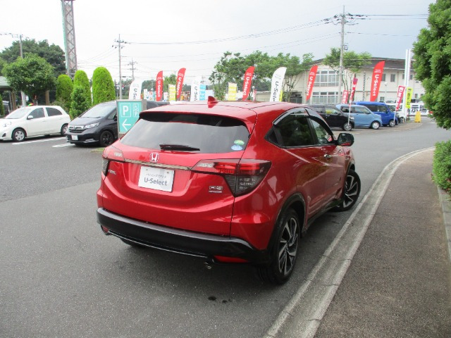 ヴェゼル1.5 ハイブリッド RS ホンダセンシング