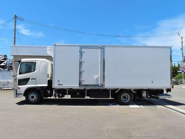 レンジャー冷蔵冷凍車