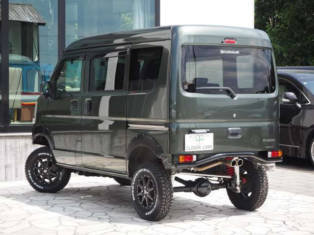 �ЊO�̃I�v�V�����AHDD�i�r��ETC�A�G�A����18�C���`AW�Ȃǂ̃I�v�V���������p�Ӓv���܂�!���Ȃ������̈�������`�������Ē����܂���