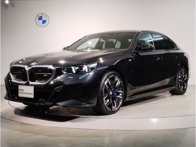 i5M60 xドライブ 4WD