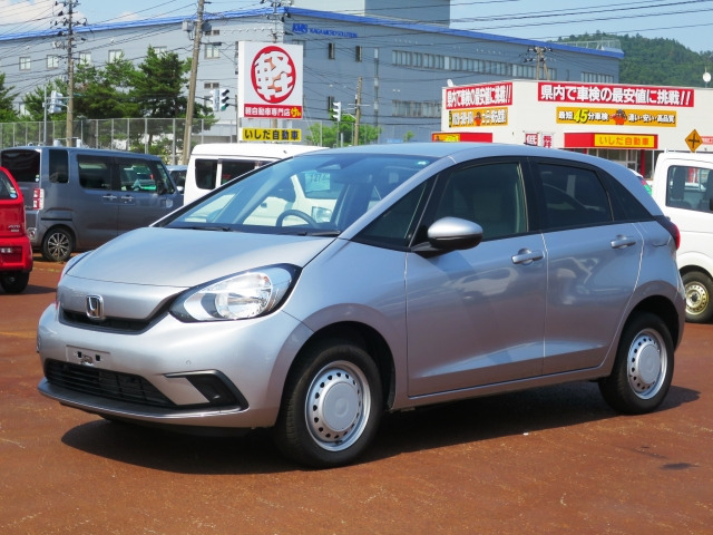 フィット1.3 ベーシック 4WD