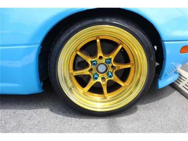 �O�i15�C���`AW�ł��B�^�C���̎R�͎Ԍ��ɂ͒ʂ�悤�ł���������������K�v�ɂȂ�܂��B