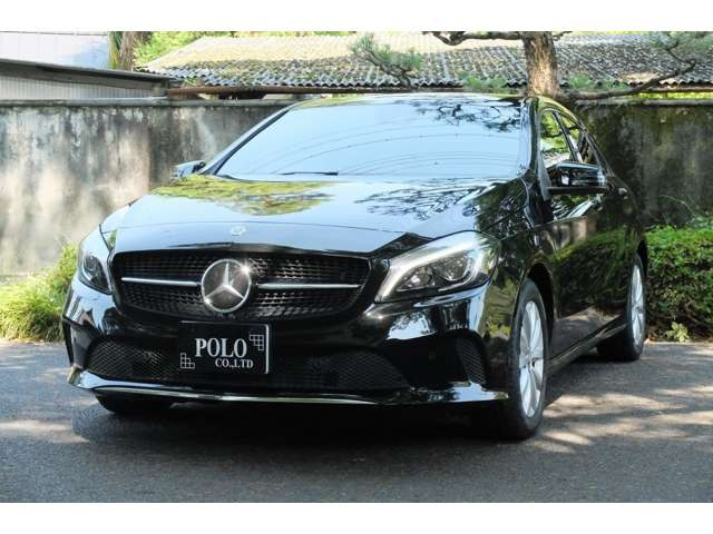 �Ԍ���9�N3�����^�b�v���t���Ă���܂��B�{�f�B���w�b�h���C�g�����[���ނ��s�b�J�s�J�ł��B