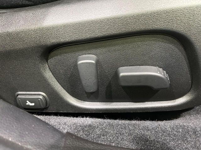 �y�p���[�V�[�g�z�X�C�b�`��ŊȒP�ɃV�[�g�̔��������\!�d��������͂�����܂���!���K�ȃV�[�g�|�W�V�����ɃZ�b�g���āA���K�ȃh���C�u�����y���݂��������B