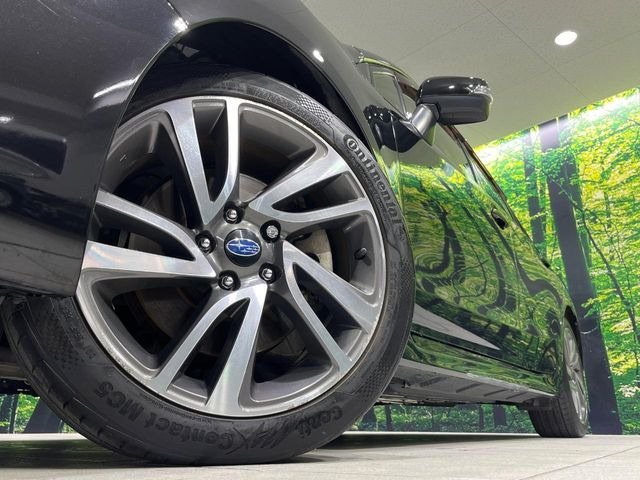 �y����18�C���`�A���~�z�C�[���z�O�ςɃ}�b�`���������A���~�z�C�[���𑕒����Ă���܂��B�e��ЊO�A���~�z�C�[����A�X�^�b�h���X�^�C�����戵�����Ă���܂��B���񂲑��k����������