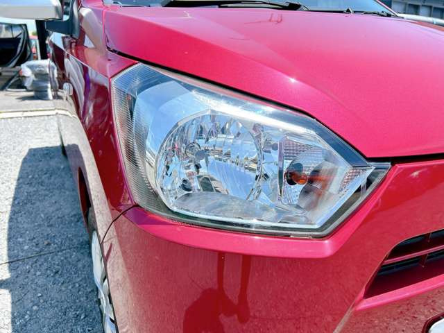 【オートライト】車外の明るさを検知して、自動的にヘッドライトを点灯してくれます♪トンネルを走行する際にも、自動的に点灯してくれて便利な装備の1つです♪