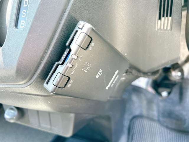 【ETC】高速道路の料金所はストレスなく通過!遠方へのお出かけには必須のアイテムです!当店でセットアップ実施しておりますのでご納車当日からご利用いただけます!