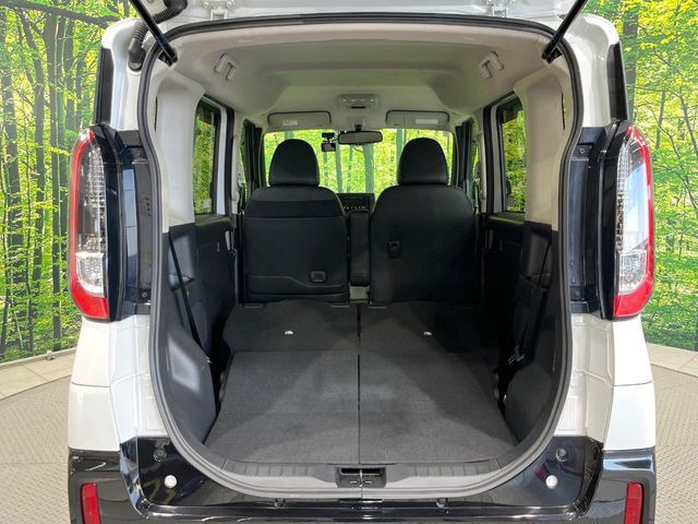 ���i�̂���������ʋ΁A���}���ɏ\���ȉ׎��X�y�[�X���m�ۂ��Ă���܂��B�Z�J���h�V�[�g��|���ƁA�傫�ȉו��̐ύڂ��\�ł���