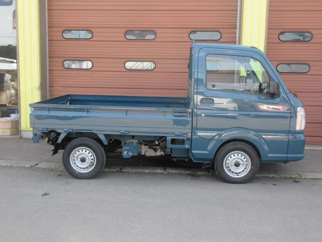 お客様のカーライフ全面サポートします♪車検、板金、任意保険、整備、オーディオ取り付け、タイヤ交換・組替など何でもご相談ください!!