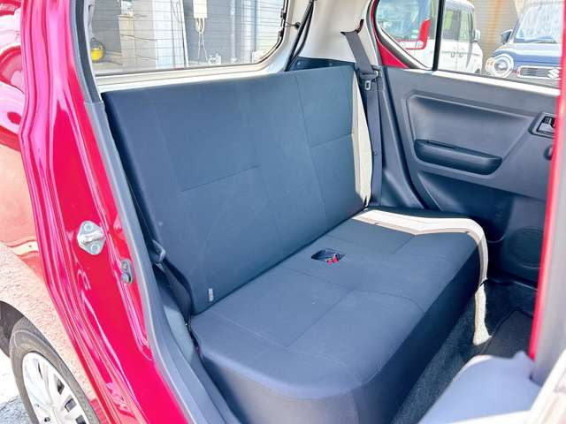 当店では厳選したお車を毎月100台以上の仕入れを行ない、お得な価格で皆様にご提供させて頂いております♪