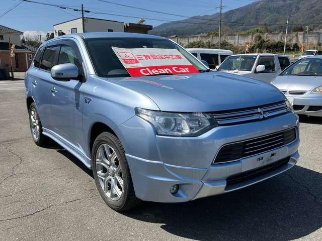 アウトランダーPHEV2.0 G ナビパッケージ 4WD