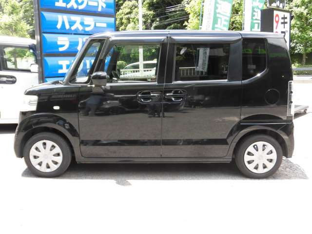 ���Ђ́u�i���ƃv���C�V���O�v��O��I�ɂ������A���ݑ��ꉿ�i�̂��Ԃ�K���ȉ��i�Ŕ̔����Ă���܂��B�܂����s�������A�Ԃ̃R���f�B�V�������d�����Ă���A�S�ԕK�����Ђ̎d����S�����ڂŌ��Ĕ����Ă���܂��B