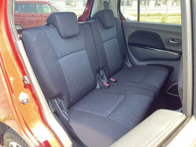 ���X�͎Ԃ̕i���Ɏ��M�������Ă��܂�!�Ȃ̂ŁA���܂��܂Ȋp�x����70���ȏ�̂��ʐ^�ڂ��Ă��܂��B