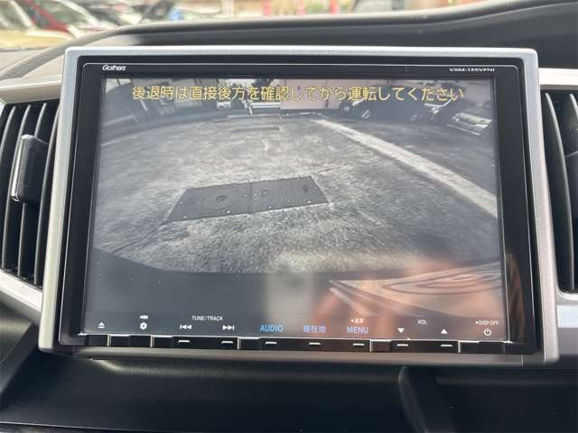 �o�b�N���j�^