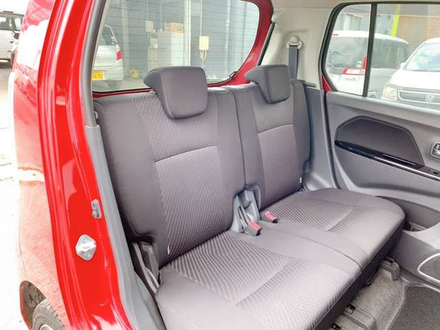 当店では厳選したお車を毎月100台以上の仕入れを行ない、お得な価格で皆様にご提供させて頂いております♪