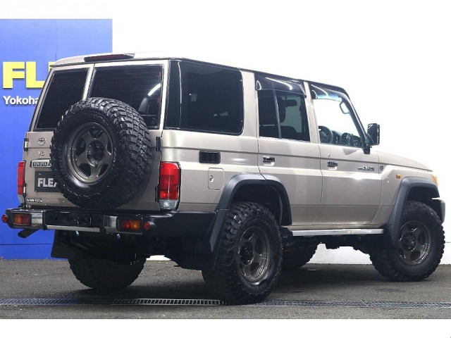 ランドクルーザー704.0 4WD