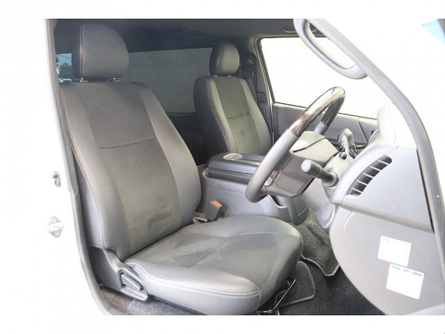 ハイエースバン2.8 スーパーGL ダークプライムII ロング ディーゼル 4WD