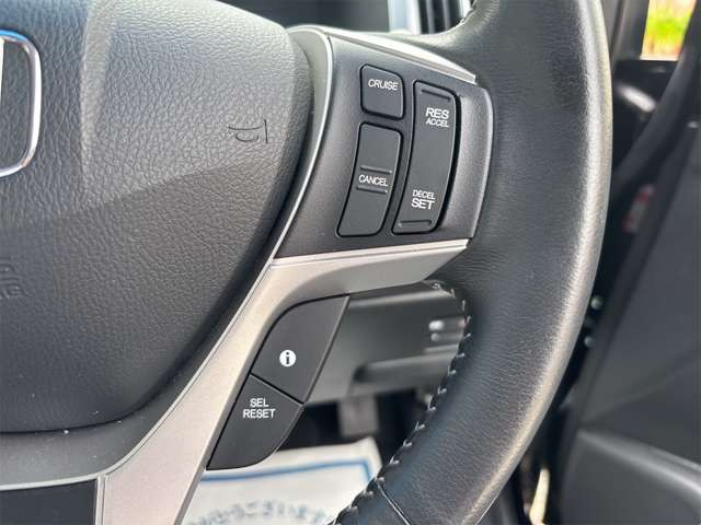 �N���[�Y�R���g���[��