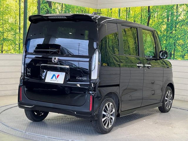 ☆全国のネクステージからお取り寄せが可能※!遠方の店舗に展示してあるクルマが気になる場合も、最寄りの店舗でご覧いただくことが可能です!是非私たちに要望をお聞かせください!※別途費用