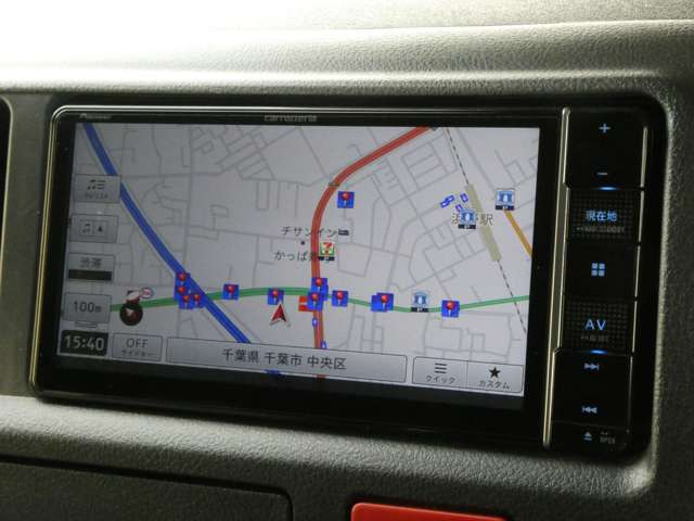 今では必需品のアイテム!社外メモリーナビ!知らない道もナビがあれば安心!フルセグも付いてます!お客様のカーライフを快適にサポートしてくますね♪