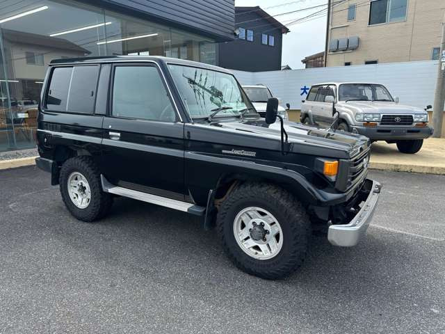 ランドクルーザー704.2 LX ディーゼル 4WD