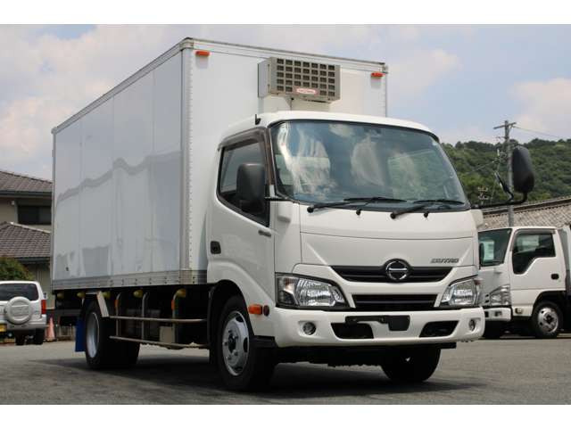デュトロ冷蔵冷凍車