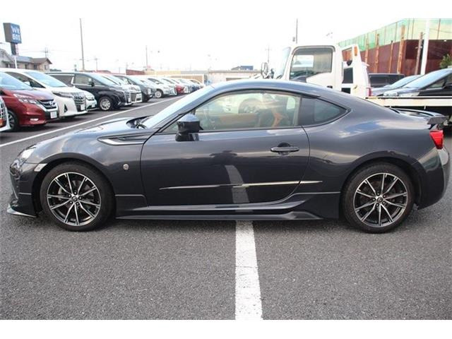 ���Ǝҗl�ւ̔̔��͂��f�肳���Ă��������܂��B �Ԍ������ԗ��̏ꍇ�́A�Ԍ����擾�������x�������z�ŕ\�����Ă���܂��B