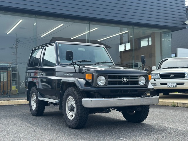 ランドクルーザー704.2 LX ディーゼル 4WD
