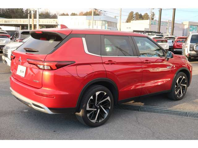 アウトランダーPHEV 2.4 G 4WD