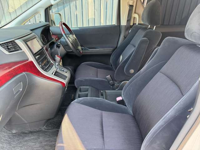 ��JR�]�ʉw�܂ł��}���ɏオ��܂��������X���A������ʋ@�ւł��z���̍ۂɂ̓X�^�b�t�����}���ɏオ��܂��B���C�y�ɂ��\���t����������!