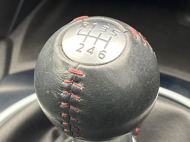 【フロア6速MT】走りの6速MT!!スポーティーな走行をお楽しみいただけます♪